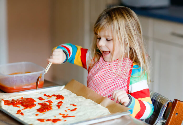 12 Simple Everyday Toddler Activities That Boost Creativity